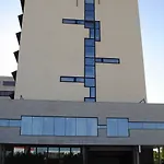 萨拉戈萨瑞市酒店及水疗中心