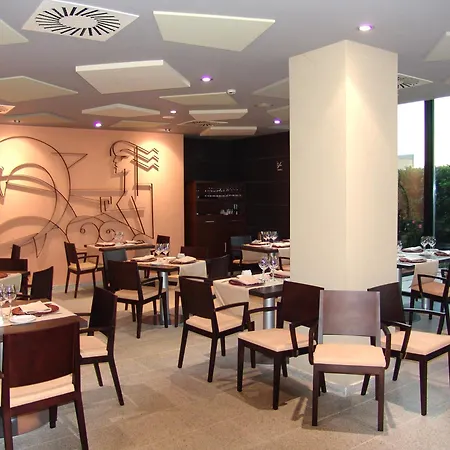 & Real Ciudad De 4* Saragosse