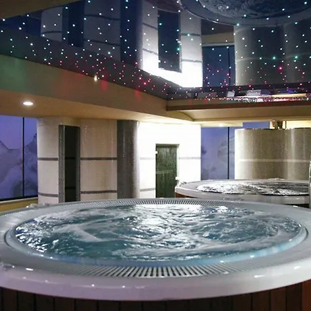 & Real Ciudad De 4*