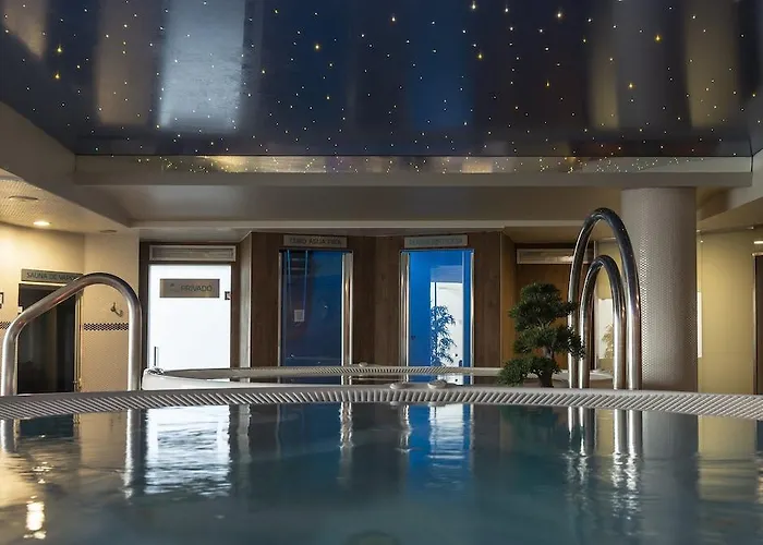 & Real Ciudad De Hotel 4*