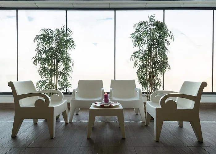 Hotell & Real Ciudad De 4*