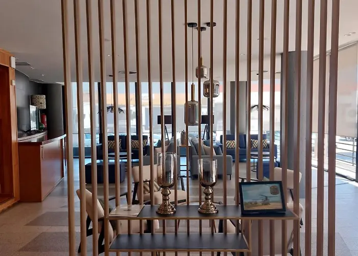 & Real Ciudad De Hotell