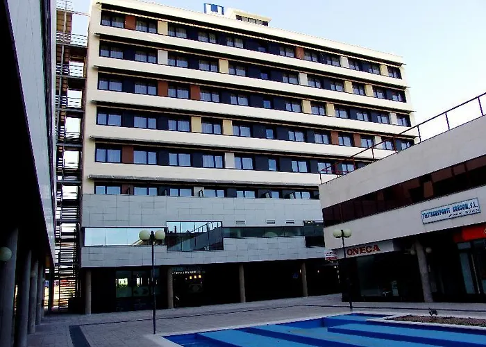 & Real Ciudad De 4* Zaragoza